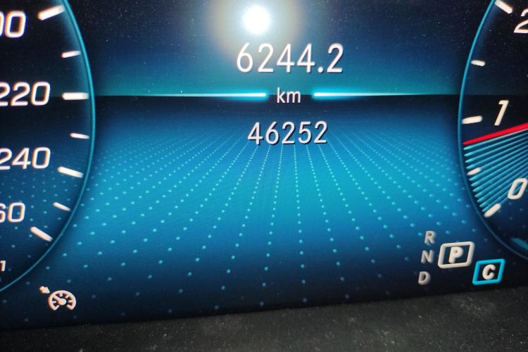 奔驰C级 2020款 改款 C 260 L中控内饰15