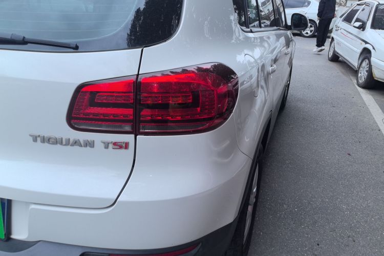 大众 途观 2015款 1.8TSI 手动两驱风尚版车身外观6006