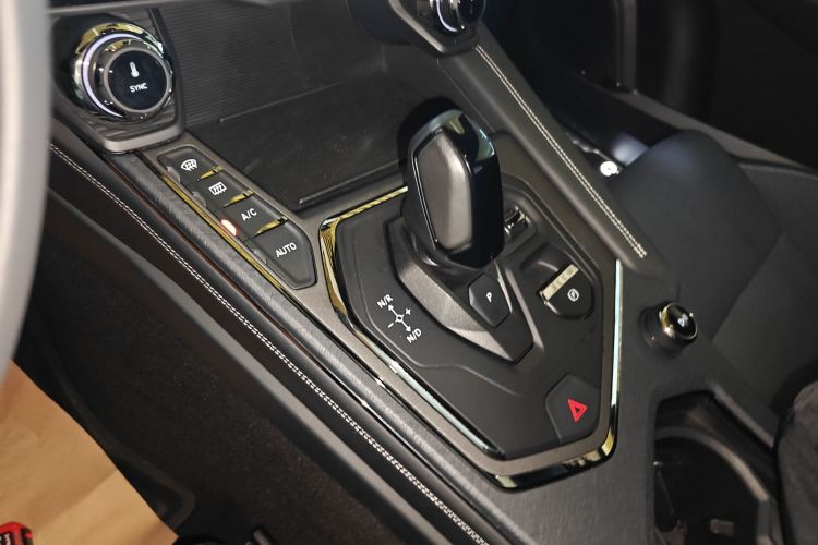 领克01 EM-P 2023款 1.5TD EM-P 晨曦版中控内饰18