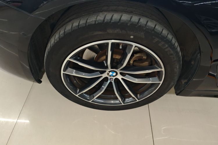 宝马5系 2022款 改款 525Li M运动套装车身外观6001