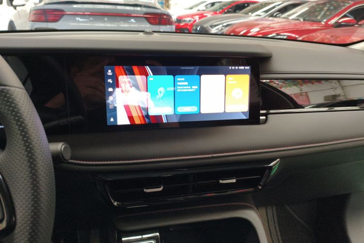 荣威i5 2024款 1.5L CVT尊荣版中控内饰16