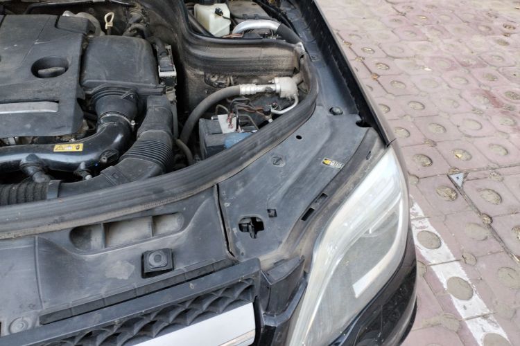 奔驰GLK级 2015款 GLK 260 4MATIC 时尚型 极致版局部细节9007