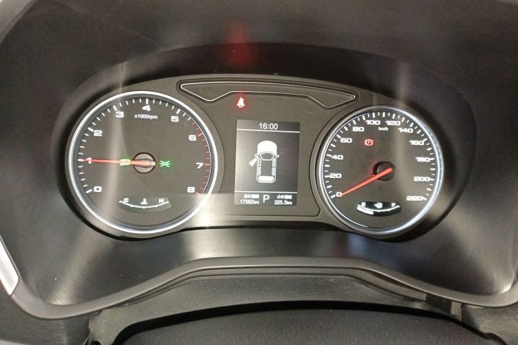 思皓X8 2022款 大圣版 300T DCT行者型 7座局部细节14