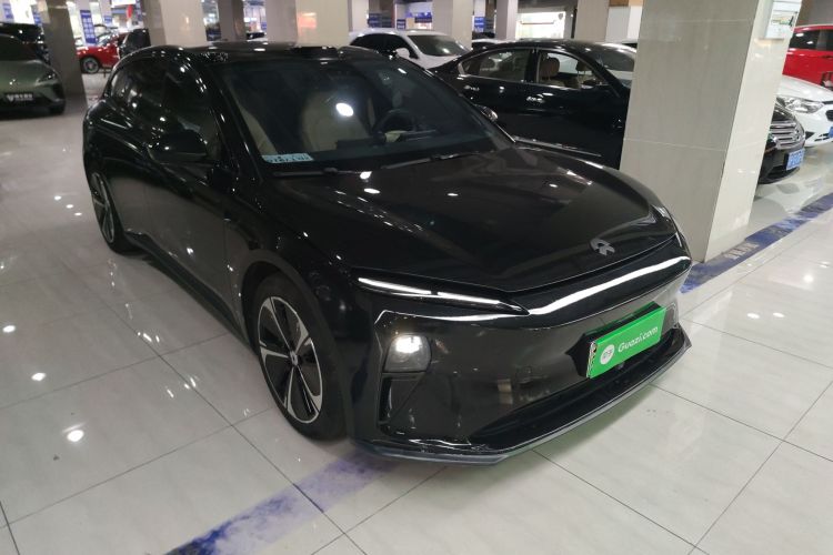 蔚来ET5 2022款 75kWh车身外观3