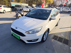 福特 福克斯 2018款 两厢经典 1.6L 自动风尚型智行版