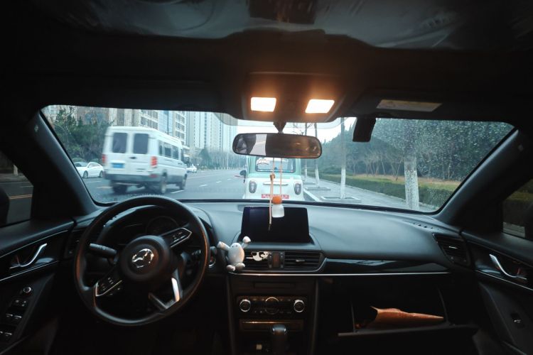 马自达CX-4 2021款 2.0L 自动两驱蓝天探索版中控内饰22