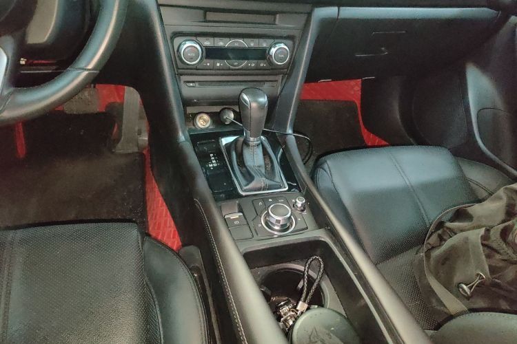 马自达3 昂克赛拉 2017款 三厢 2.0L 自动尊贵型 国V局部细节18