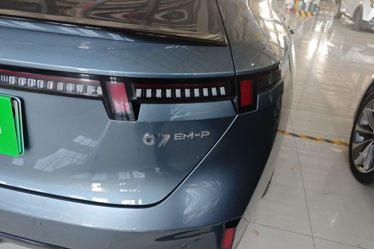 领克07 2024款 EM-P 126长续航 Ultra车身外观9