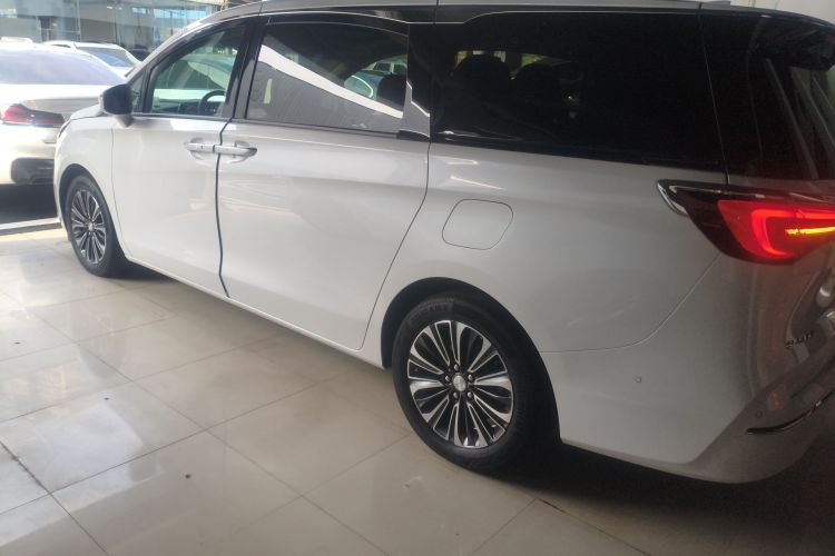 别克GL8 2021款 ES陆尊 653T 豪华型车身外观6003