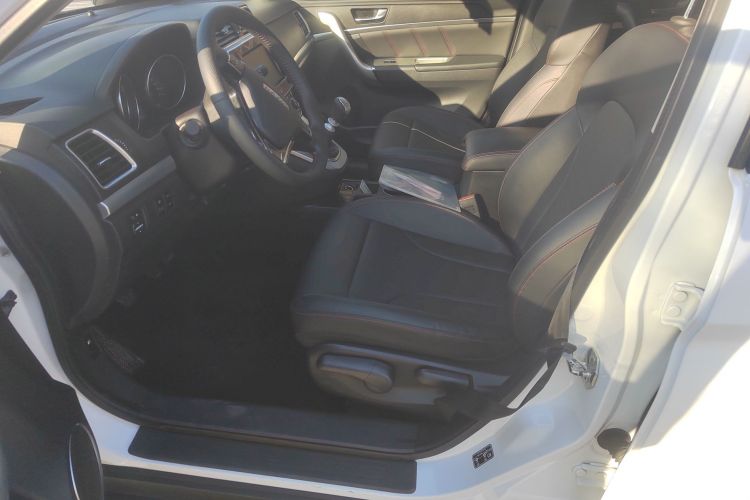 哈弗M6 2019款 1.5T 手动两驱精英型 国VI中控内饰19