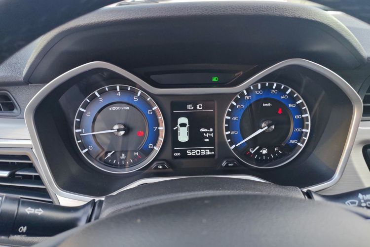 吉利汽车 远景X3 2019款 升级版 1.5L 手动尊贵型中控内饰14