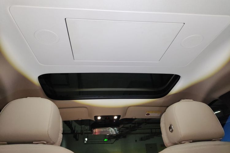 理想汽车 理想MEGA 2024款 Ultra中控内饰22