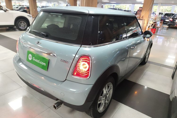 MINI 2011款 1.6L ONE车身外观7