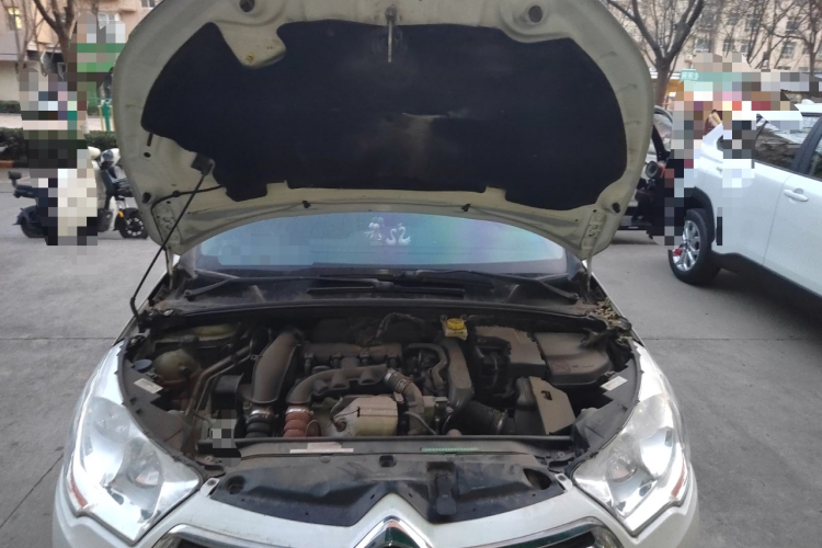 雪铁龙C4L 2013款 1.6THP 自动劲智版局部细节24