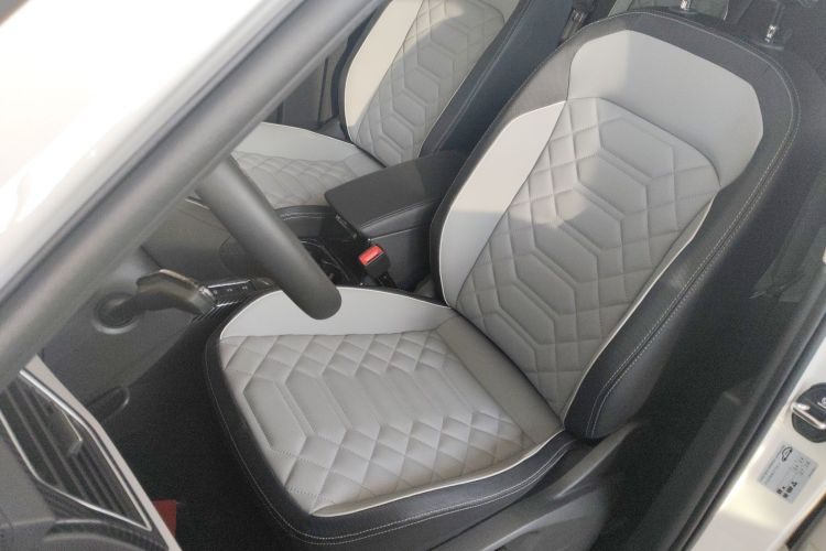 大众 探岳 2025款 众享款 300TSI中控内饰19