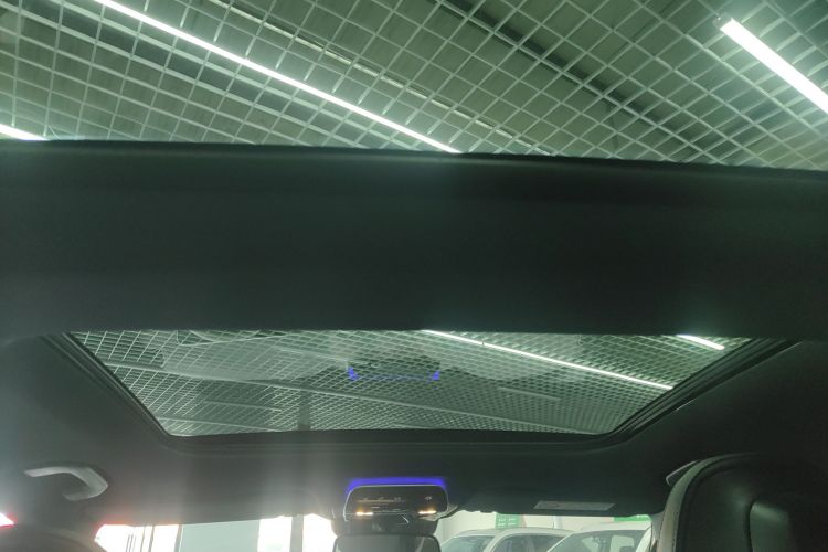 奔驰C级 2025款 C 260 L 运动版中控内饰22