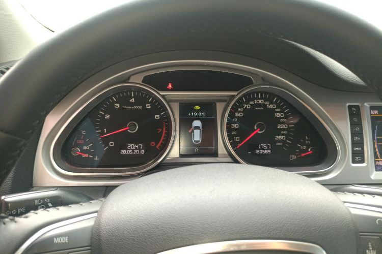 奥迪Q7  35 TFSI 进取型局部细节14