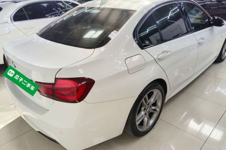 宝马3系 2018款 320i M运动曜夜版车身外观6005