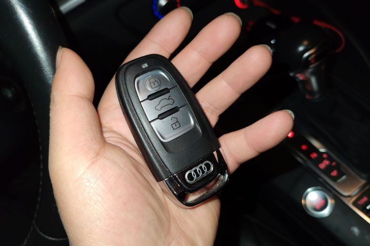 奥迪A3 2016款 Limousine 35 TFSI 进取型中控内饰11