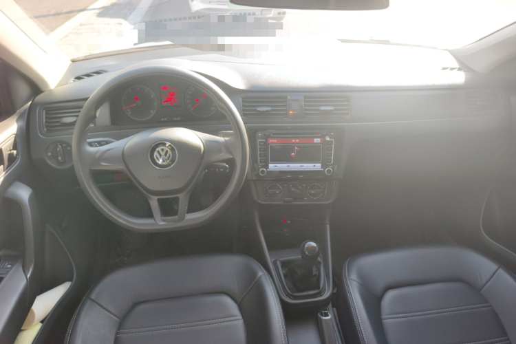 大众 桑塔纳 2016款 1.6L 手动风尚版中控内饰12