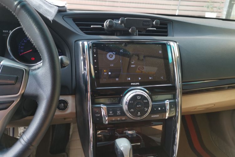 丰田 锐志 2010款 2.5S 风度菁华版局部细节16