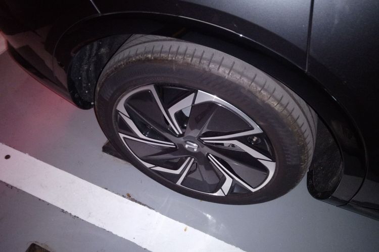 飞凡汽车 飞凡R7 2022款 旗舰高阶版车身外观6008