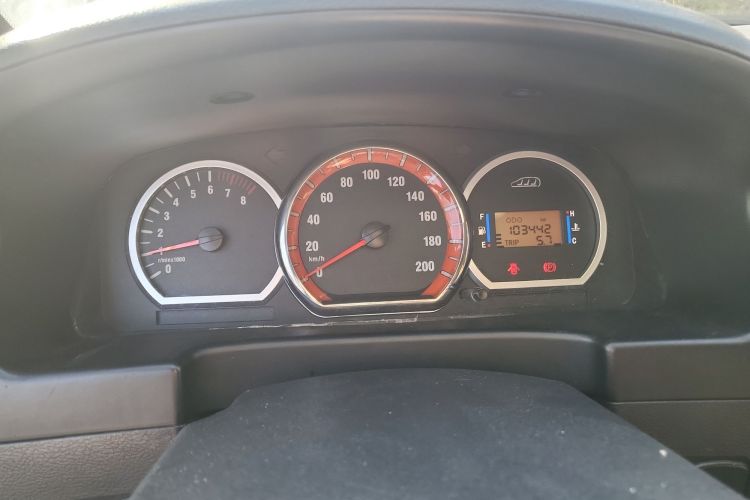 东风风行 菱智 2015款 M5 Q7 2.0L 9座长轴舒适型中控内饰15