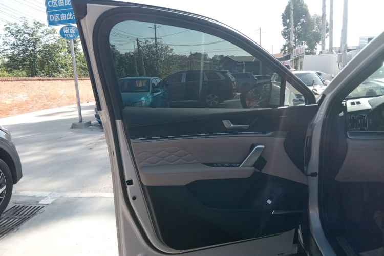 比亚迪 唐新能源 2025款 智驾版 DM-i 115KM 尊荣型中控内饰7007