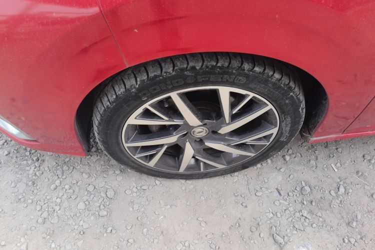 东风风神 奕炫 2020款 230T 自动炫目版车身外观6007