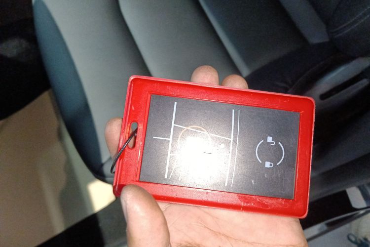 特斯拉 Model Y 2021款 长续航全轮驱动版中控内饰11