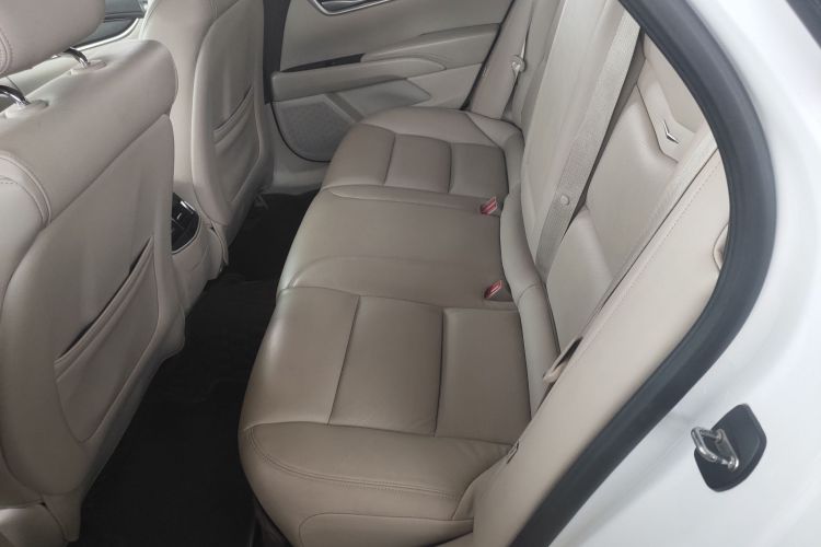 凯迪拉克XTS 2016款 28T 技术型中控内饰21