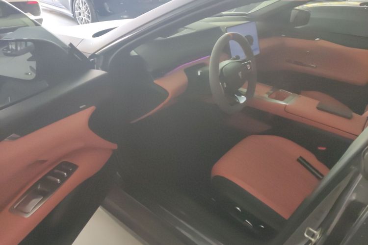 深蓝汽车 深蓝L07 2025款 300Ultra乾崑智驾ADS SE增程版中控内饰7003