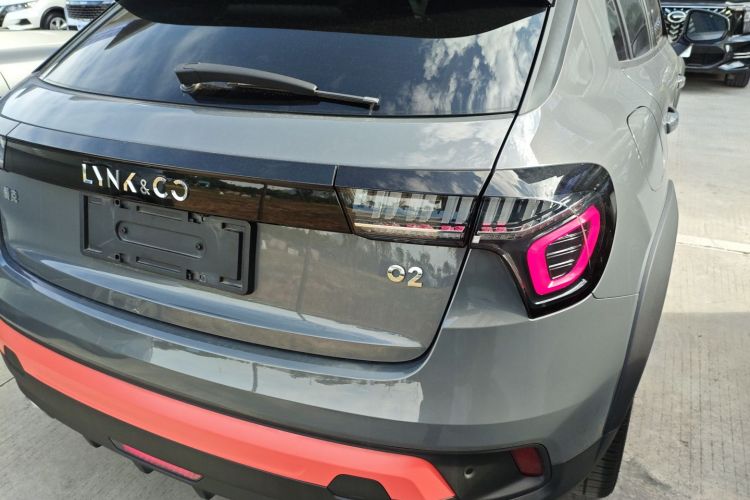 领克02 2021款 1.5TD DCT两驱耀 冠军版车身外观6006