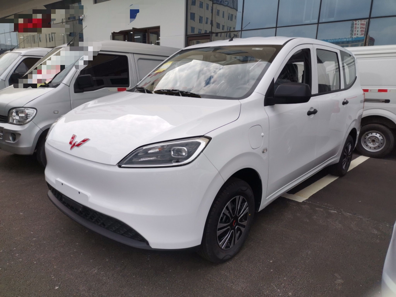 五菱汽车 五菱宏光新能源 2024款 纯电版 300KM 标准型