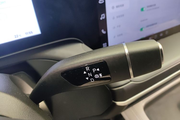 小鹏P7 2023款 P7i 702 Pro局部细节18