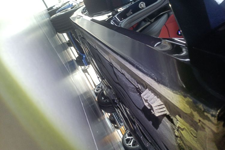 宝马2系 2025款 225L M运动曜夜套装局部细节9001