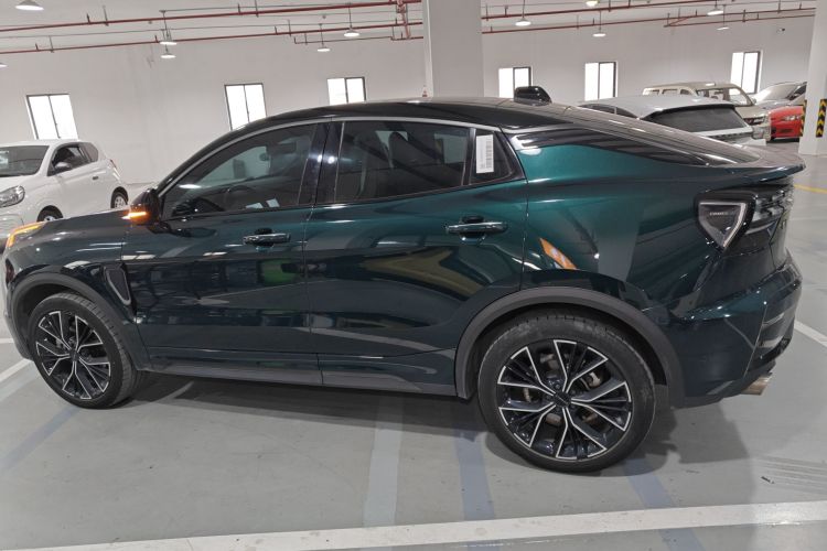 领克05 2023款 2.0TD 两驱耀Pro车身外观4