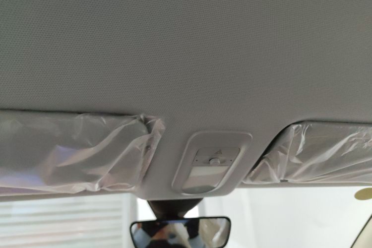 五菱汽车 宏光MINIEV 2025款 四门版 进阶款中控内饰22