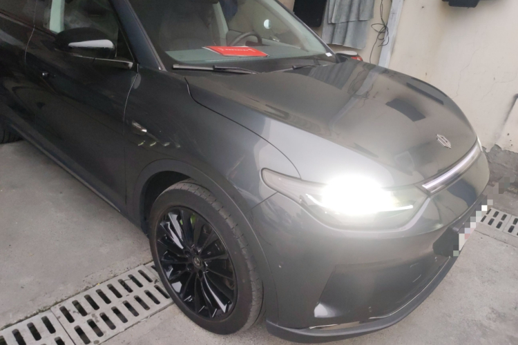 零跑汽车 零跑C11 2023款 纯电 580四驱性能版车身外观3