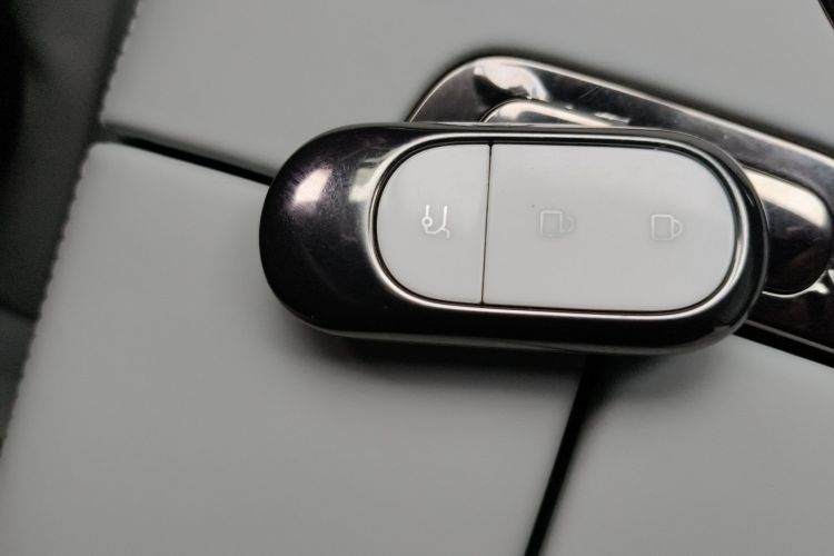 零跑汽车 零跑C01 2022款 四驱双电机性能版中控内饰7001