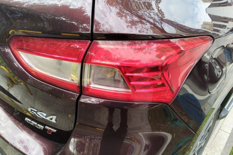 广汽传祺 传祺GS4 2017款 235T 自动两驱精英版车身外观9