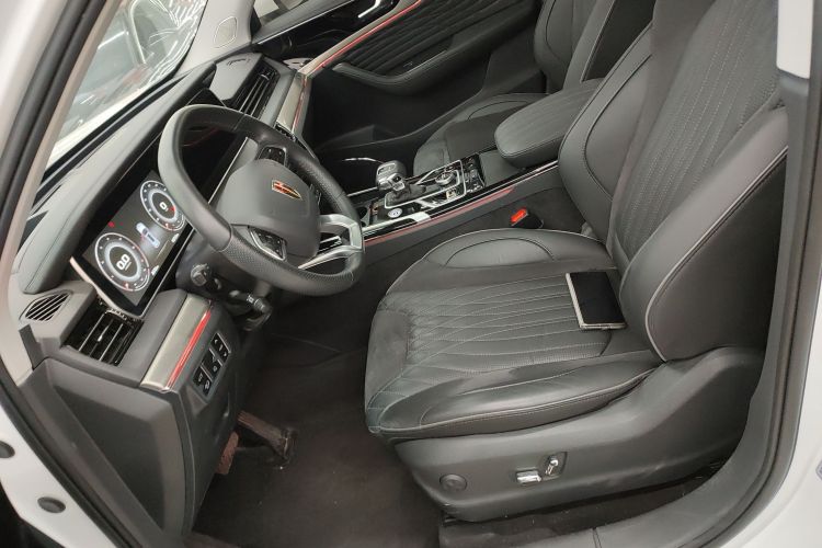 红旗HS5 2022款 2.0T 智联旗享版中控内饰19