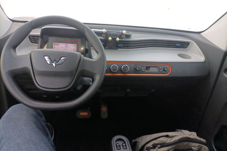 五菱汽车 宏光MINIEV 2022款 轻松款 三元锂中控内饰7002