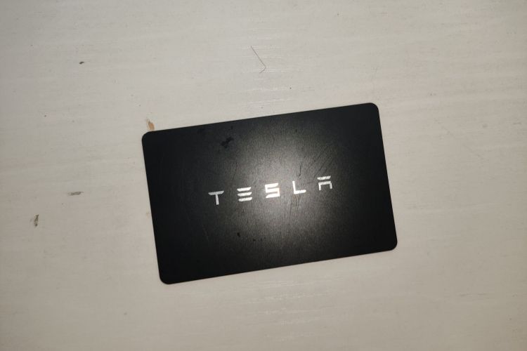 特斯拉 Model Y 2021款 标准续航后驱版中控内饰11