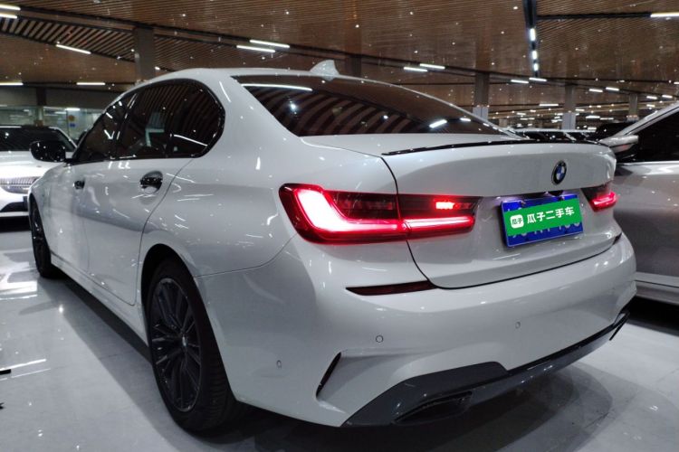 宝马3系 2021款 325Li M运动曜夜套装车身外观4
