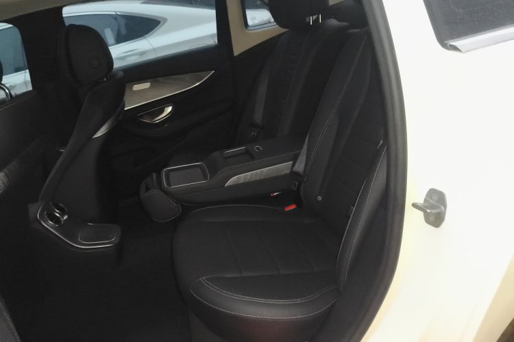 奔驰E级 2021款 E 260 L 运动型中控内饰21