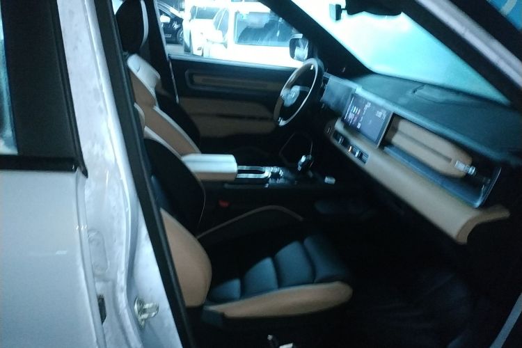 吉利汽车 吉利icon 2025款 玲珑 1.5TD 金喜版局部细节41