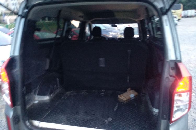 五菱汽车 五菱征程 2022款 2.0L 手动创业型机舱底盘23