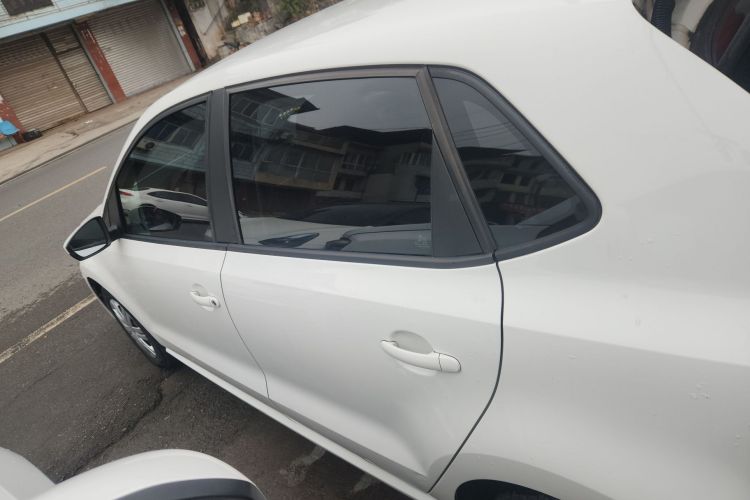 大众 Polo 2016款 1.4L 手动风尚型车身外观4