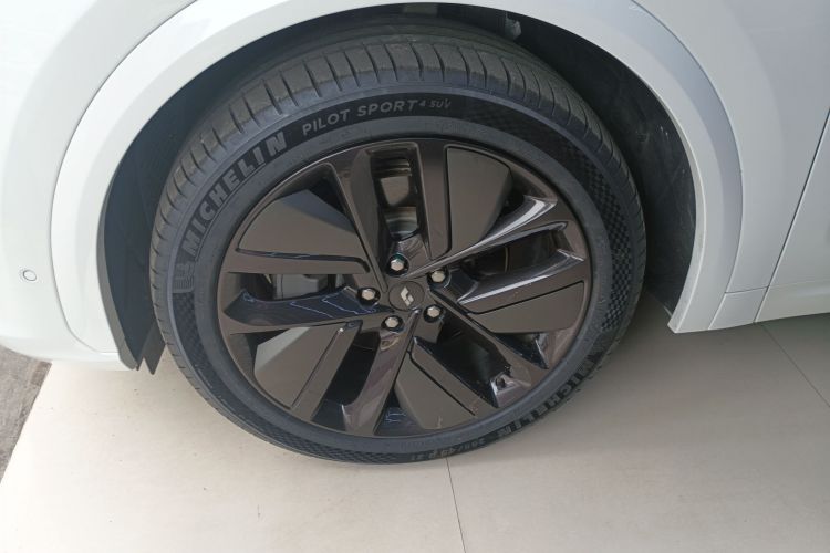 理想汽车 理想L7 2023款 Pro车身外观6007